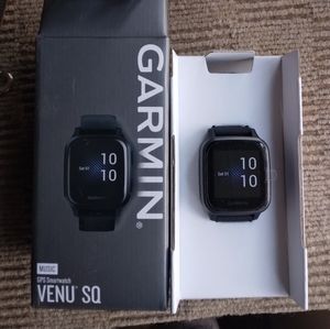 Garmin venu sq smartwatch
